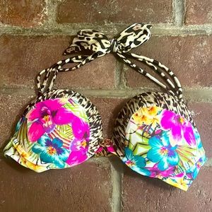 Bombshell Victoria Secret Bikini Top 👙